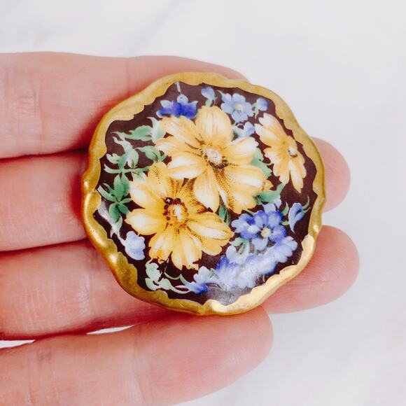 VTG Signed Schumann Bavaria Hand Painted Porcelain Floral Brooch 20s C-Clasp Pin - Picture 2 of 16